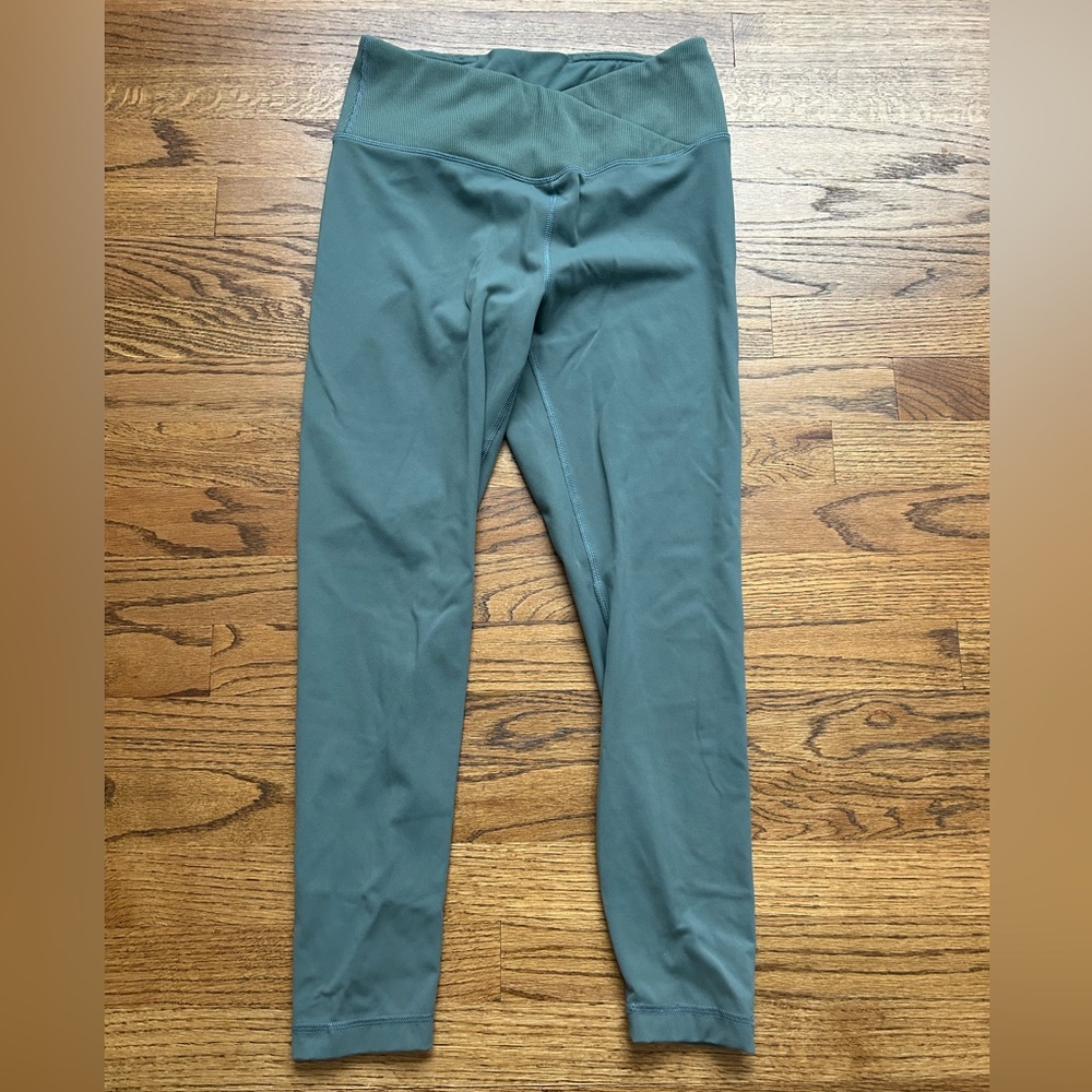 Beautiful dark teal colored leggings